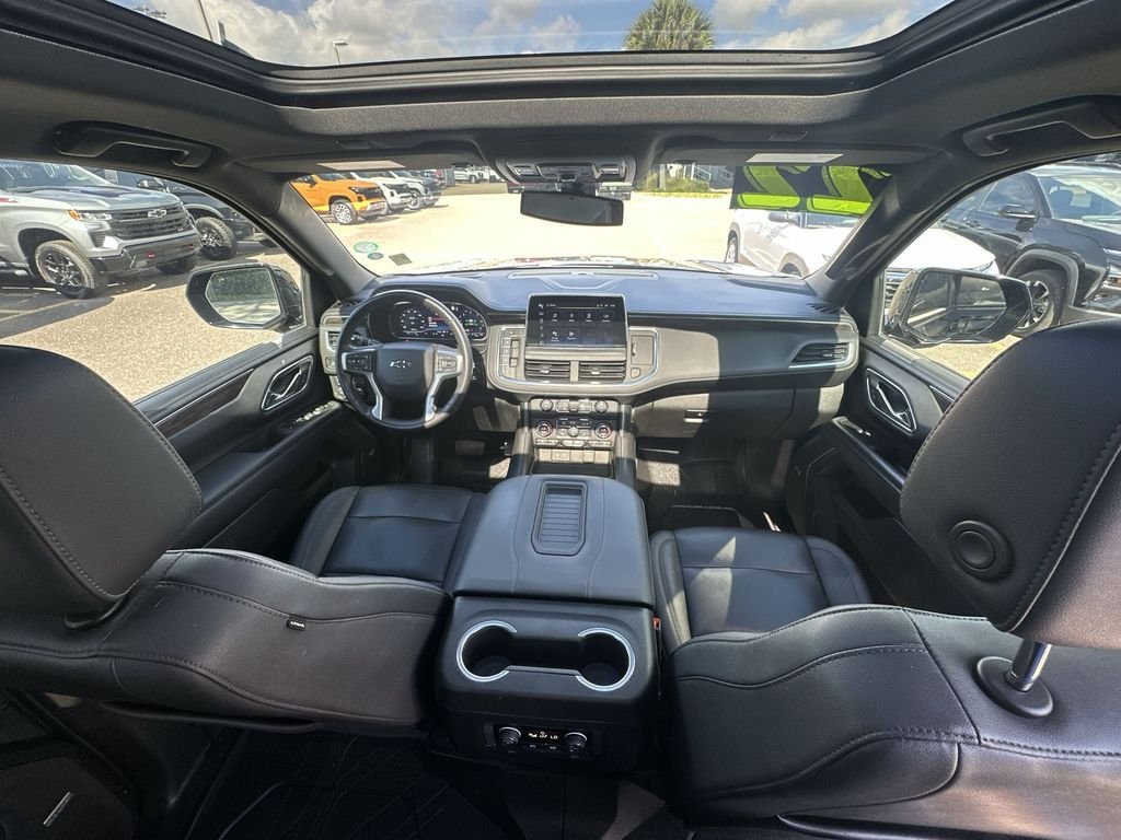 Used 2022 Black Chevrolet Z71 image 16