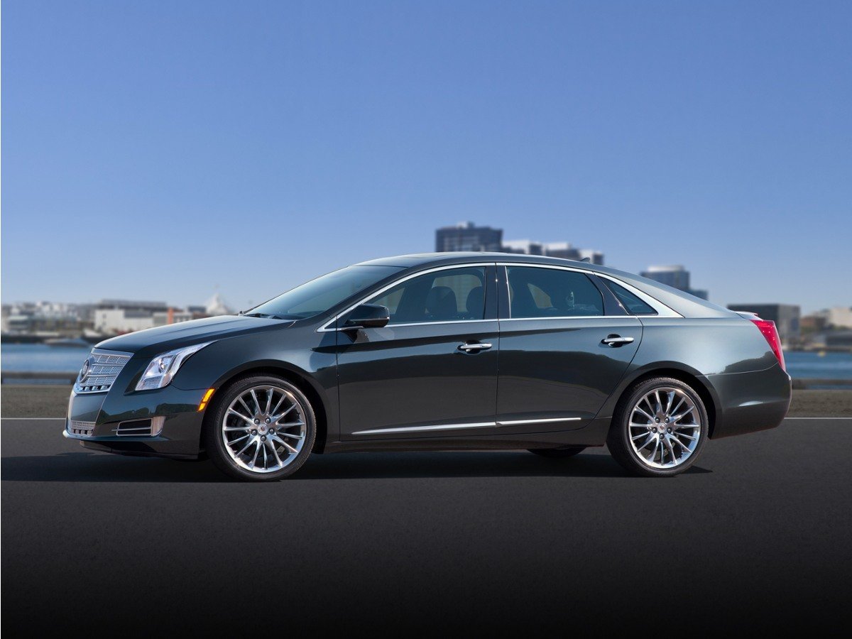 Used 2014 White Cadillac Premium image 1