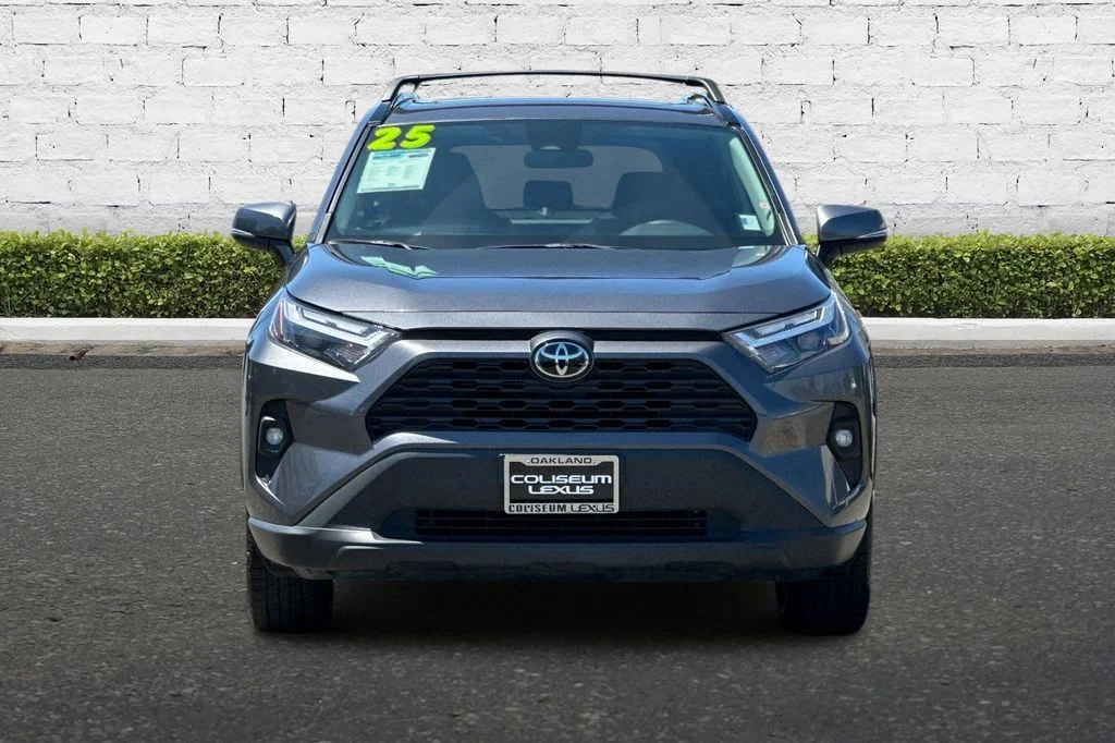 2025 Toyota RAV4 XLE Premium - Photo 9