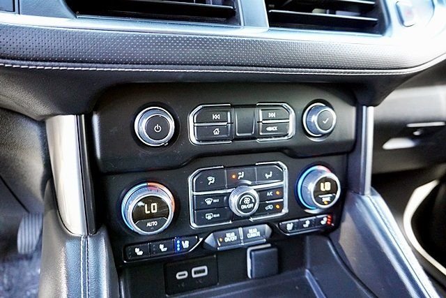 Used 2024 Gray Chevrolet Premier image 27