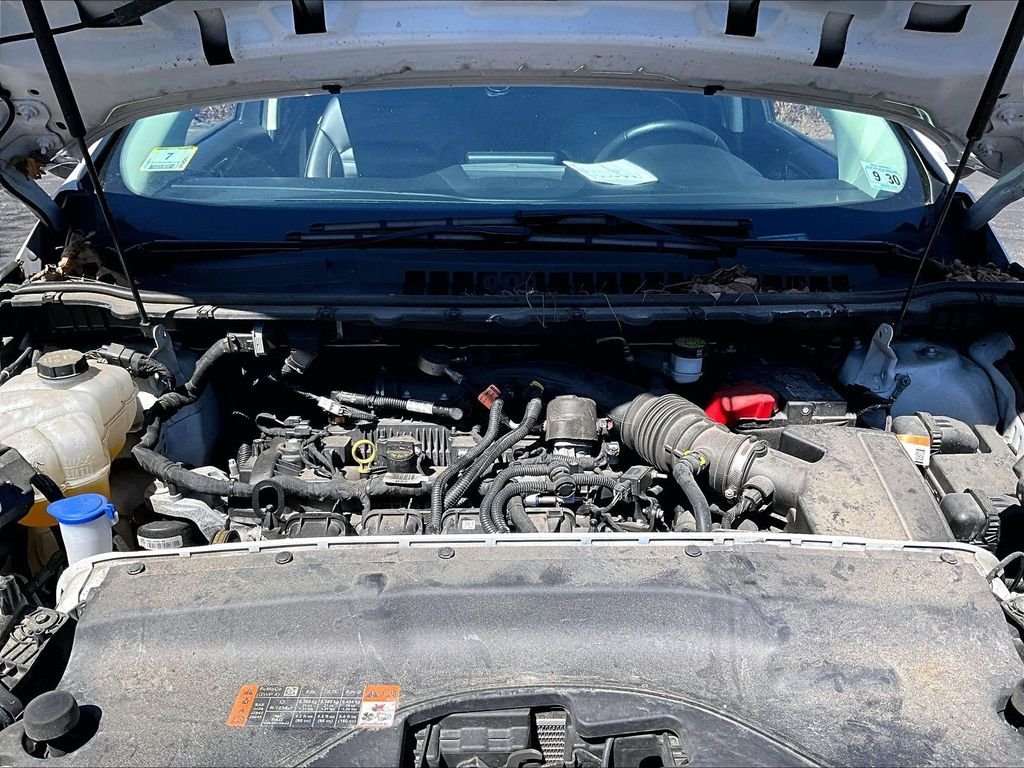 Used 2023 White Ford SEL image 29