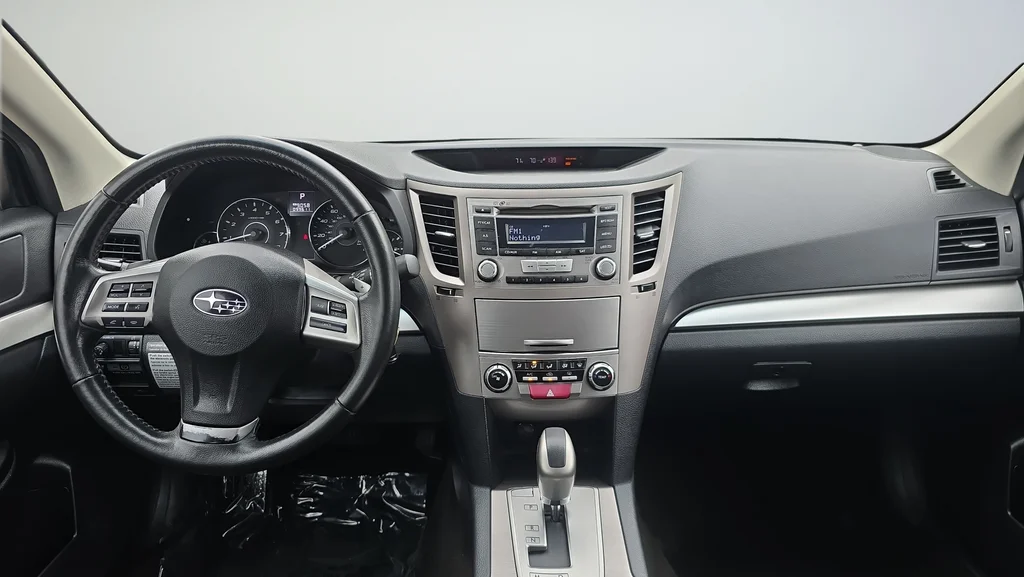 Used 2012  Subaru 2.5i image 11