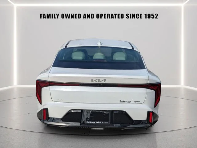 Used 2025 White Kia GT-Line Turbo image 5