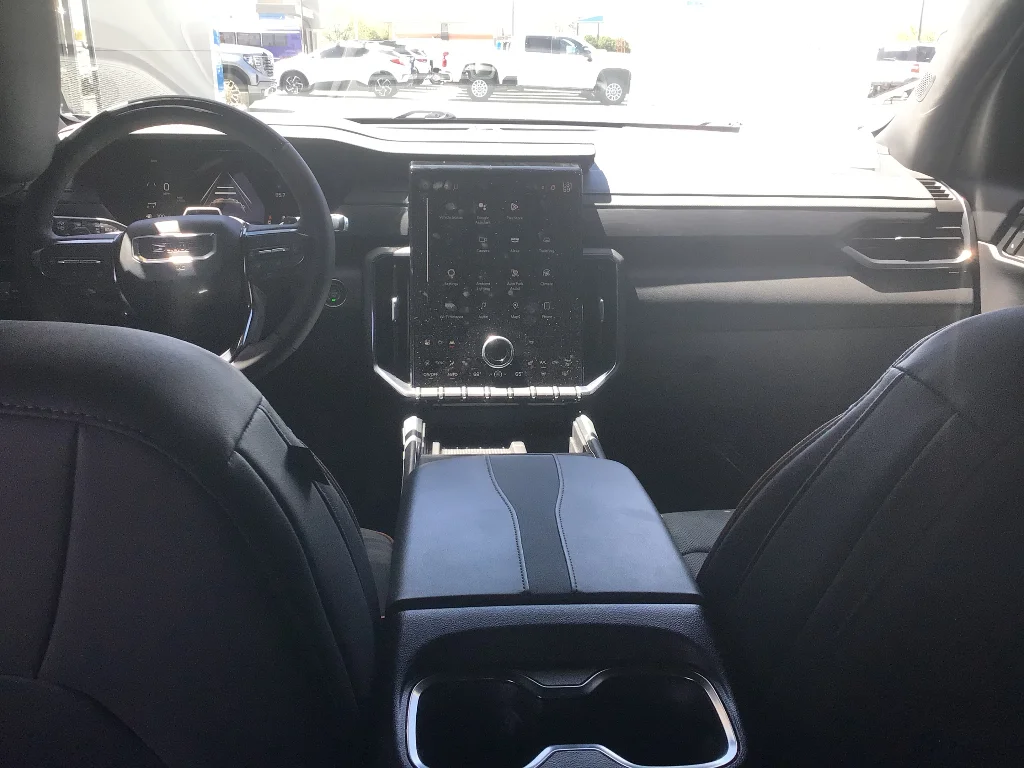Used 2024 Sterling Metallic GMC AT4 image 11
