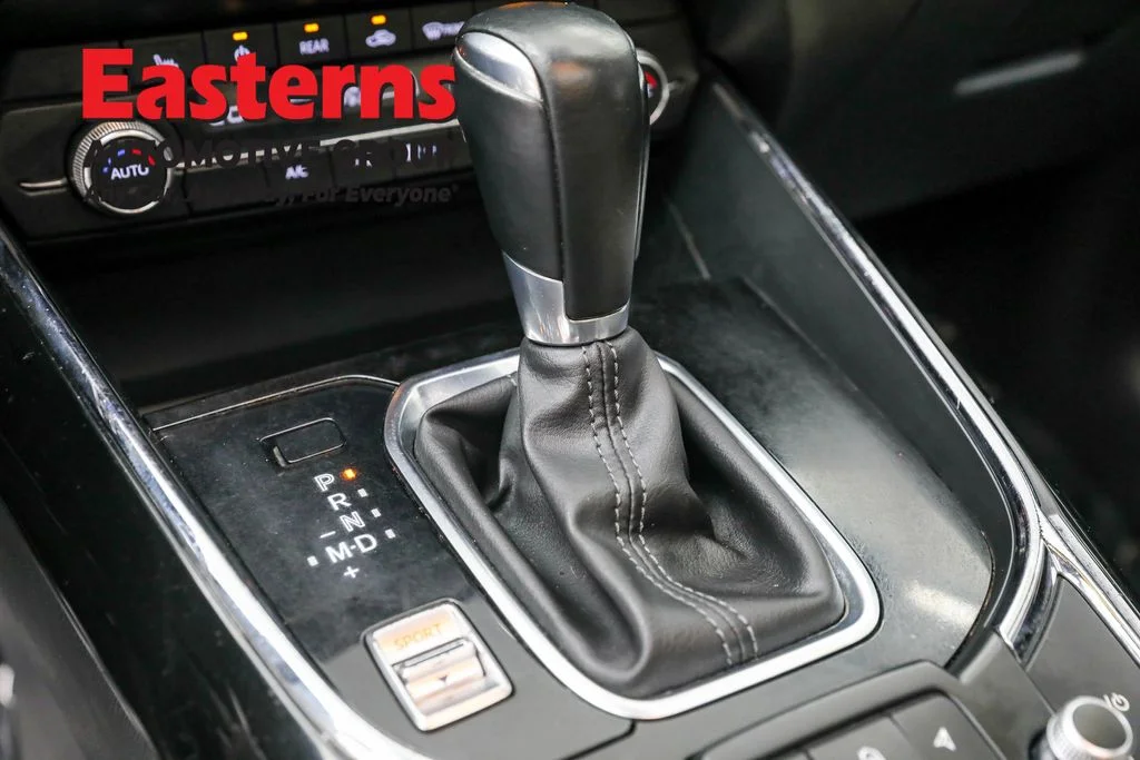 Used 2022 Black Mazda Touring image 13