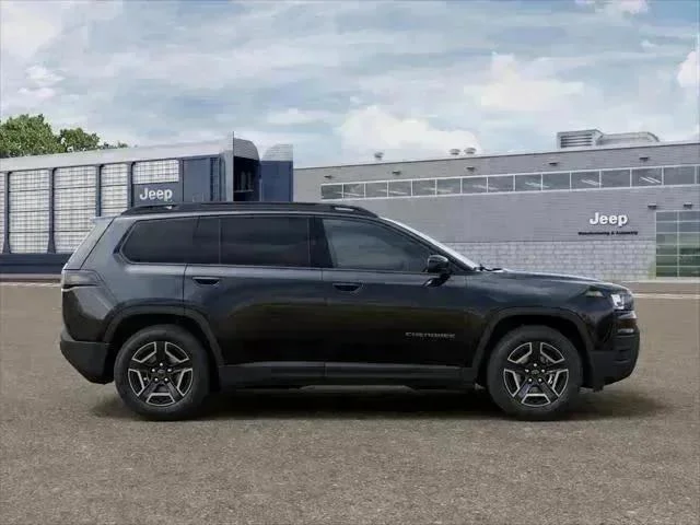 New 2026 Diamond Black Crystal Pearl-Coat Exterior Paint Jeep Laredo image 33