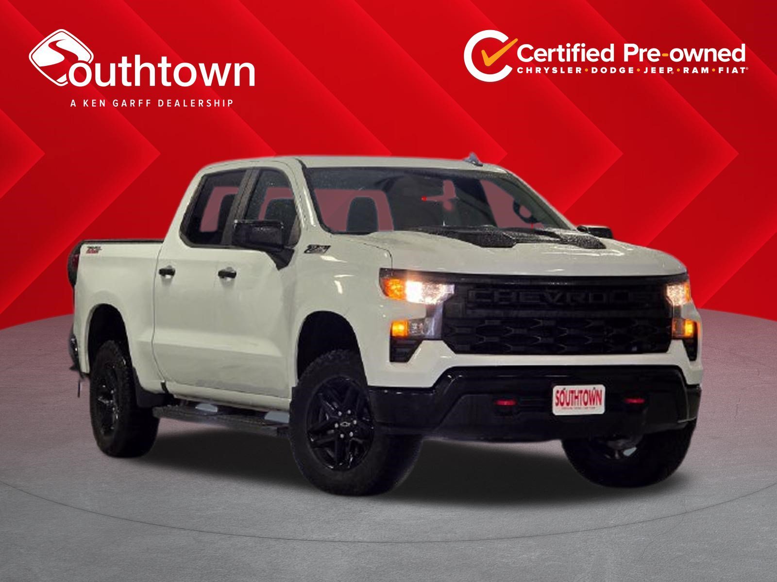 Used 2024 Summit White Chevrolet Custom Trail Boss image 1