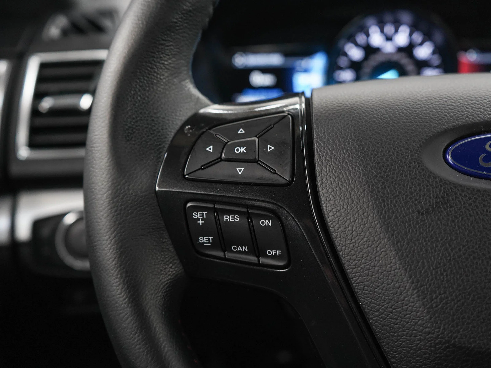 Used 2017 Quartz Metallic Ford Sport image 26