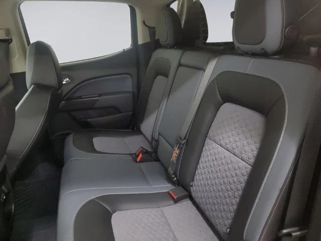 Used 2019 Red Chevrolet Z71 image 13