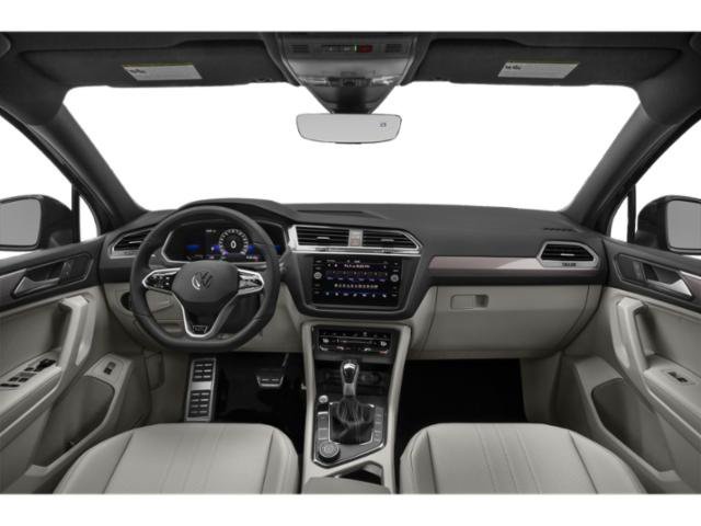 Used 2022  Volkswagen SE R-Line Black image 4