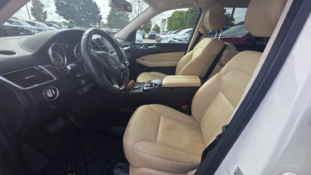 Used 2017 White Mercedes-Benz GLS 450 image 4