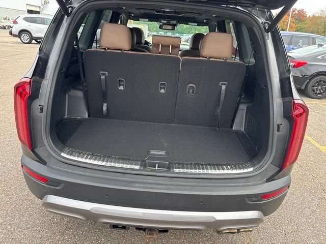 Certified Used 2022 Black Kia SX image 9