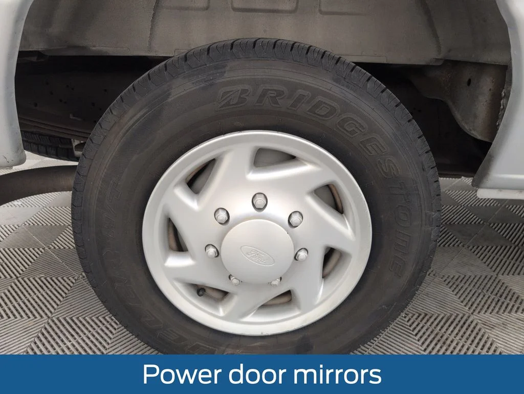 Used 2007 White Ford XLT image 17