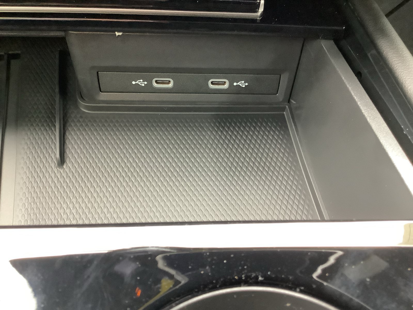 New 2026 OPAL WHITE Volkswagen 2.0T SE w/Technology image 20