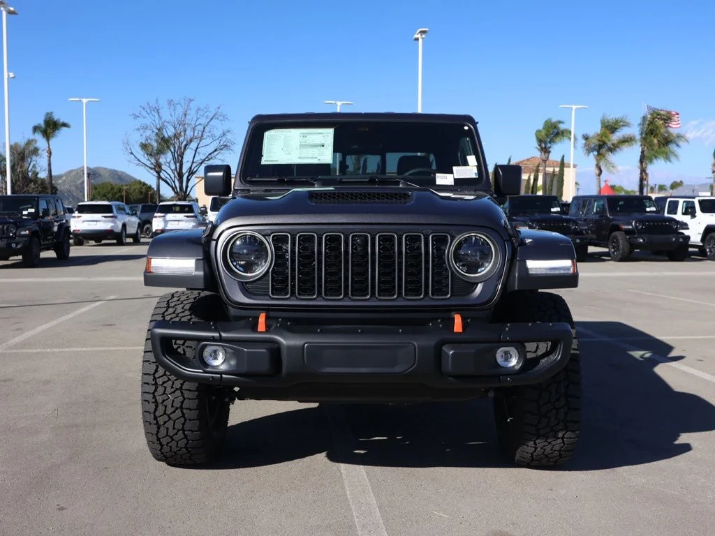 New 2026 Granite Crystal Metallic Clear-Coat Exterior Paint Jeep Mojave X image 8