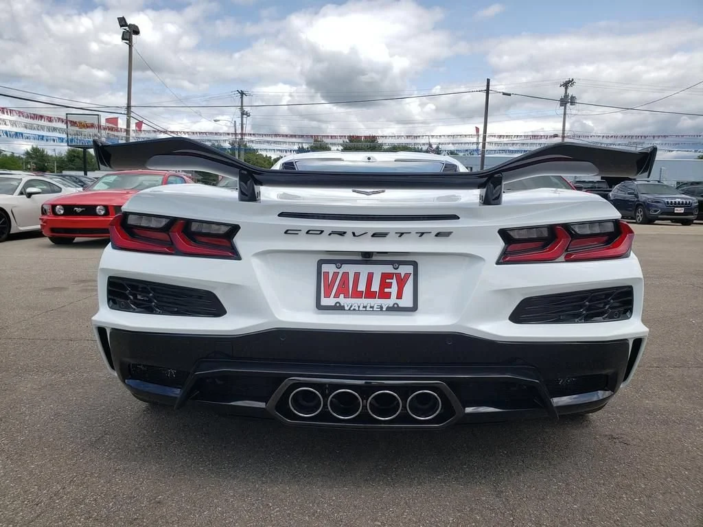 New 2026 Arctic White Chevrolet 3LZ image 15