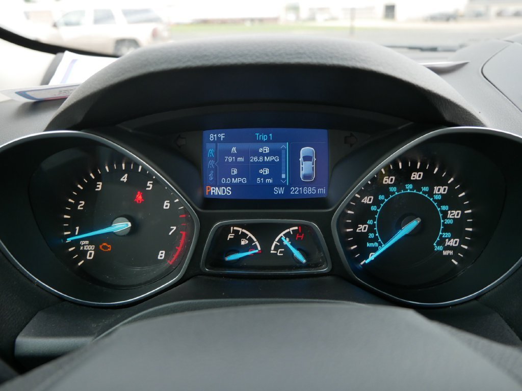 Used 2015 Black Ford SE image 21