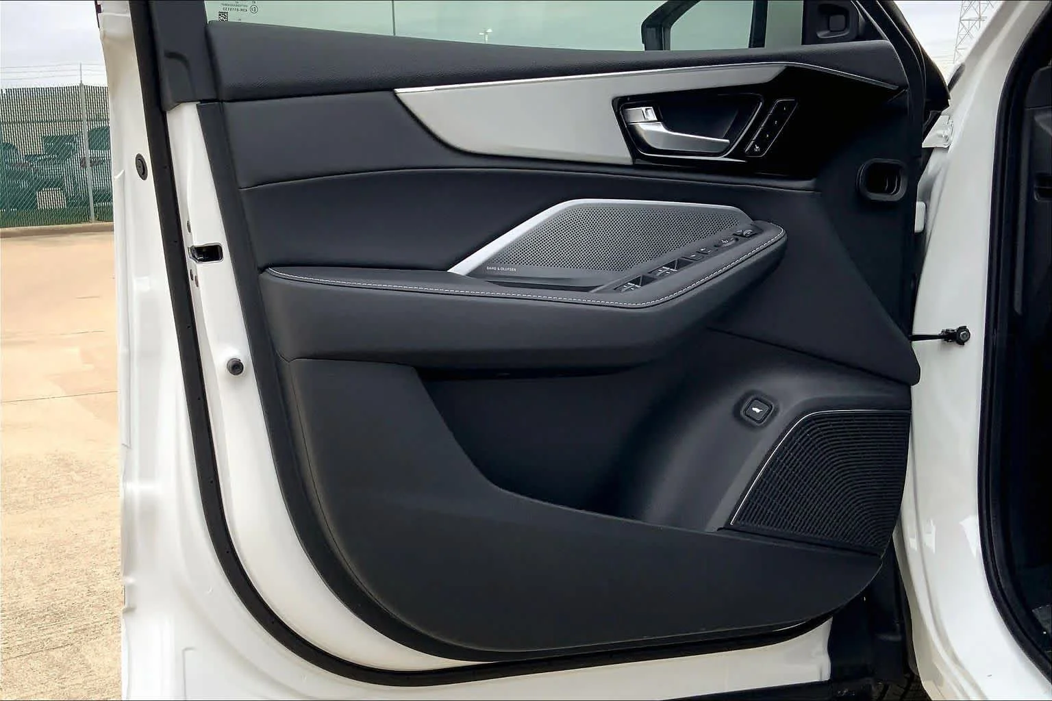 New 2026 Platinum White Pearl Acura w/Technology Package image 10