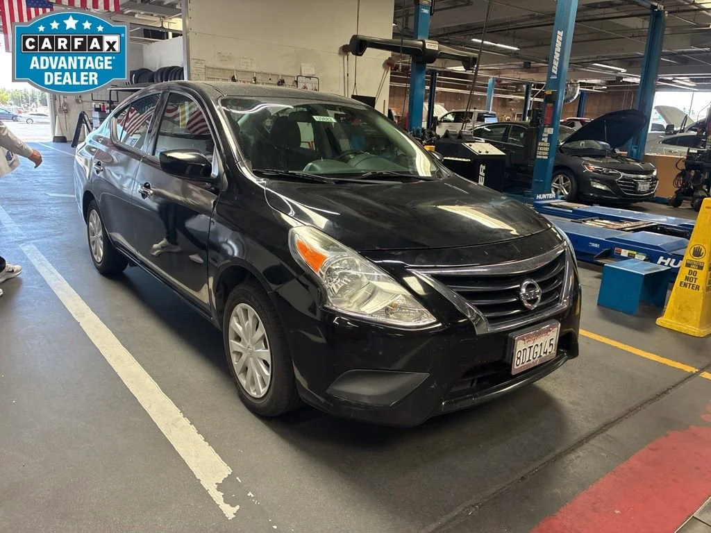 2018 Nissan Versa 1.6 SV CVT's photo