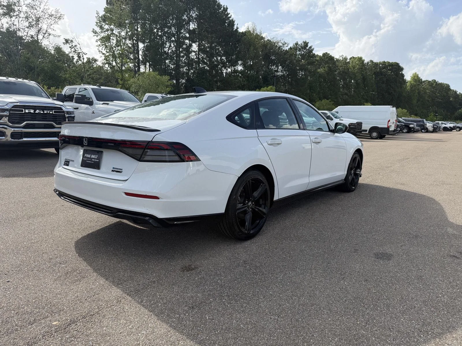 Used 2023 Platinum White Pearl Honda Sport-L image 6