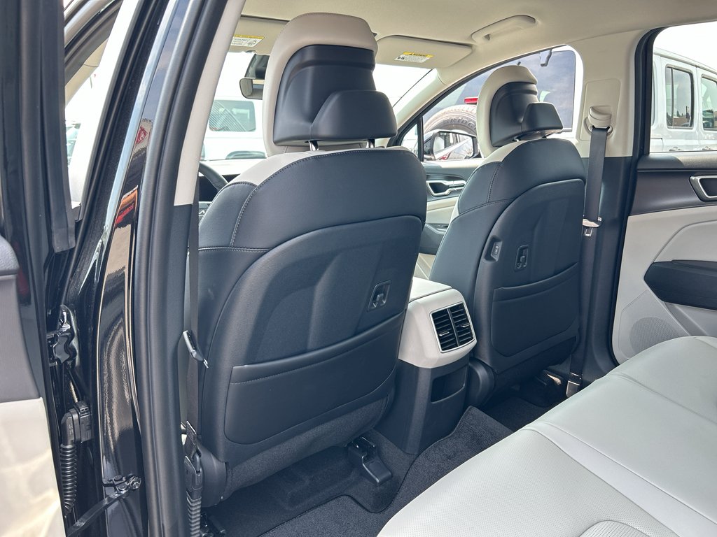 New 2027 Fusion Black Kia EX image 13