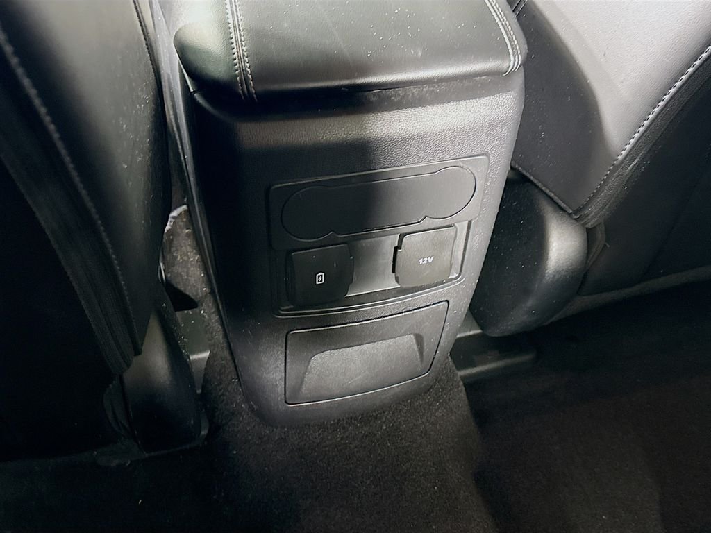 Used 2024 Agate Black Metallic Ford XLT image 26