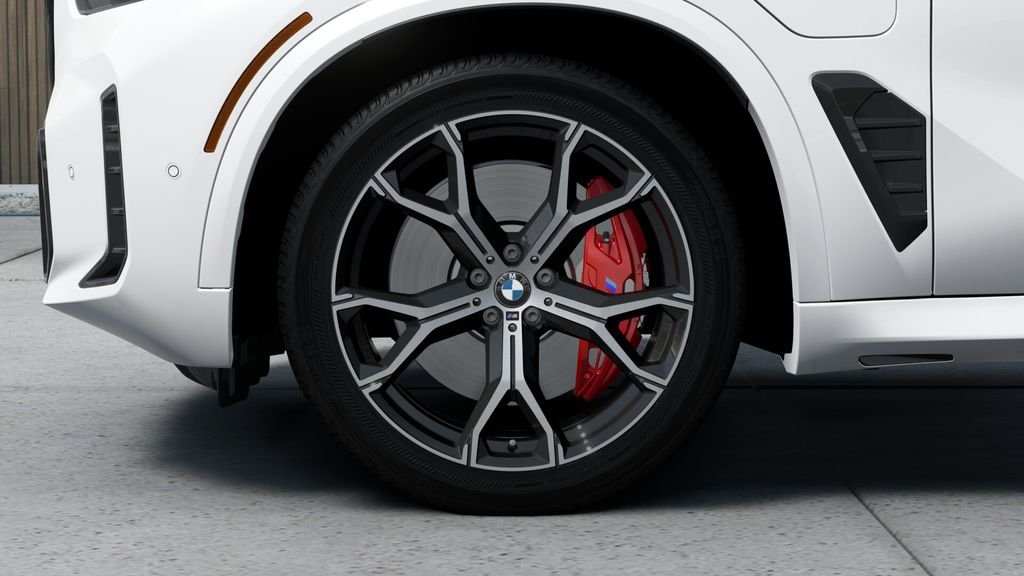 New 2026 Mineral White Metallic BMW xDrive50e image 31