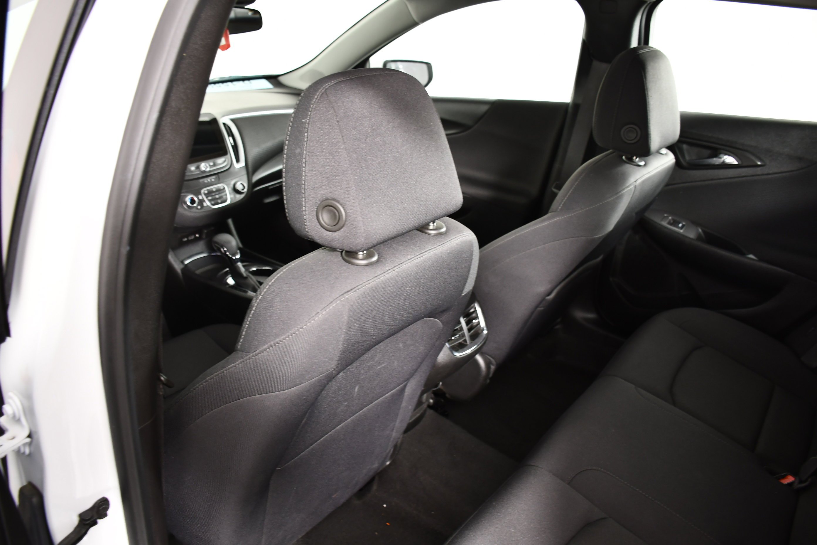 Used 2024 Summit White Chevrolet LT image 48
