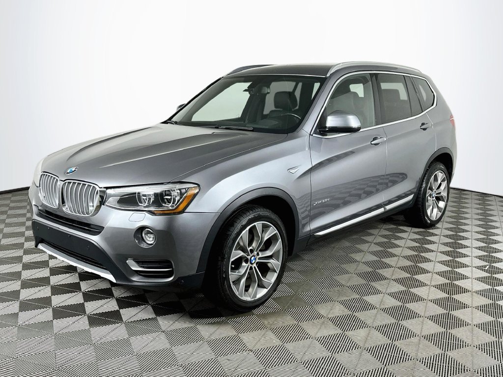 Used 2016 Glacier Silver Metallic BMW xDrive28d image 1