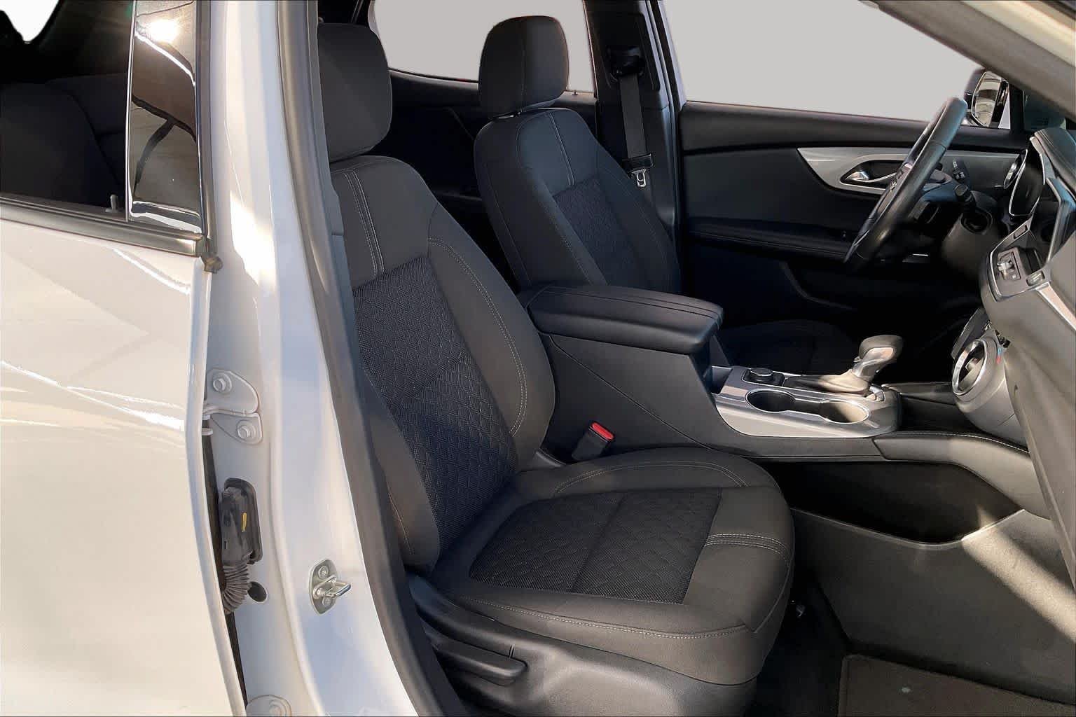 Used 2021 SUMMIT WHITE Chevrolet LT image 9