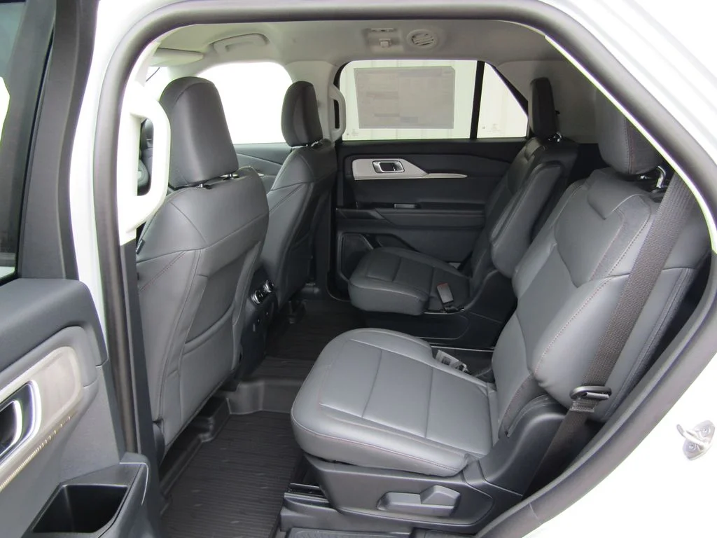 New 2026 Space White Metallic Ford Active image 32