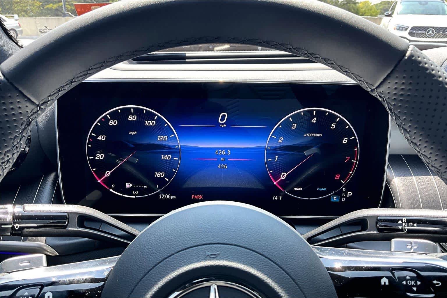 Used 2026 Verde Silver Metallic Mercedes-Benz GLC 300 image 25