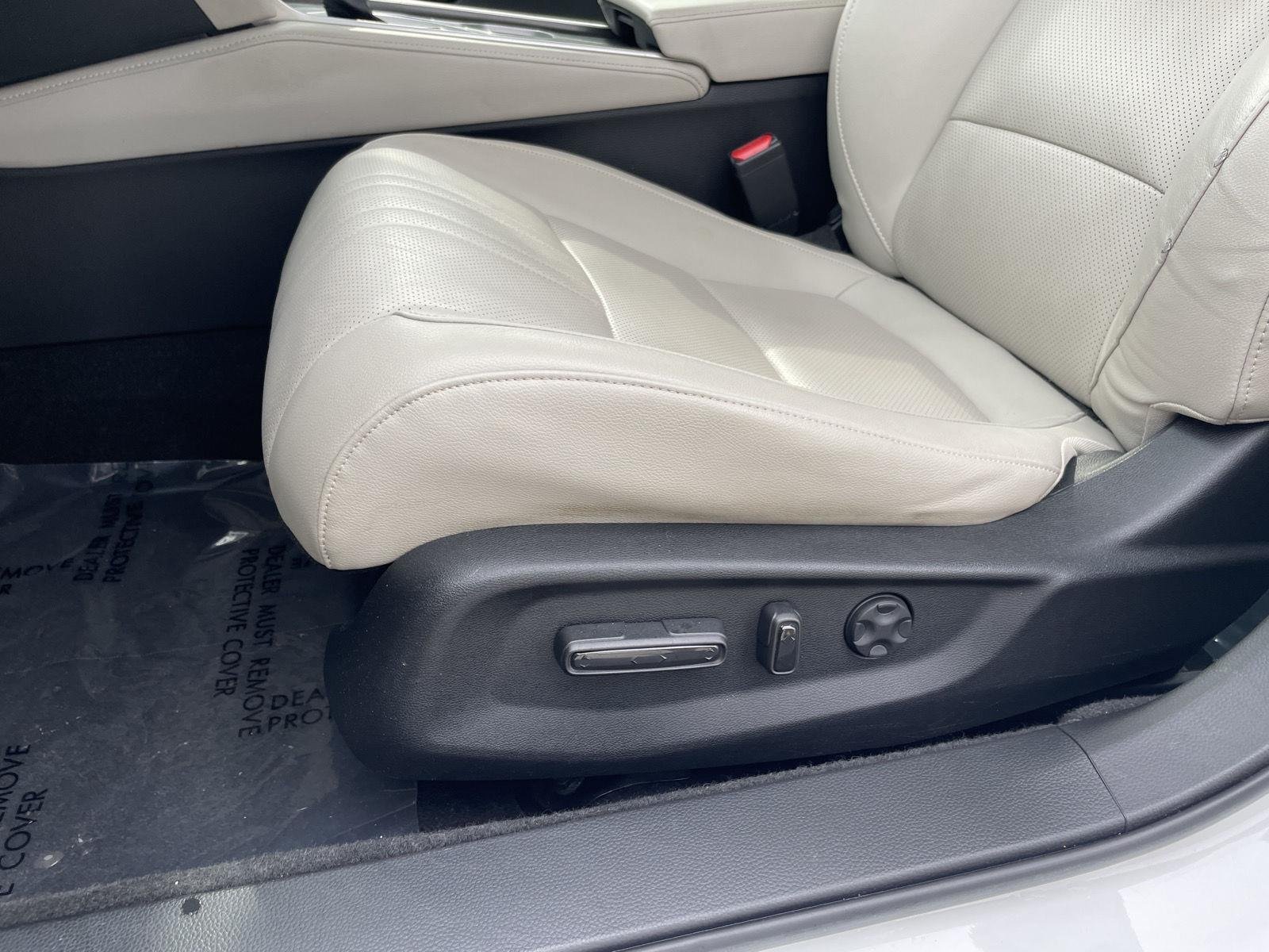 Used 2018 Champagne Frost Pearl Honda Touring 1.5T image 17