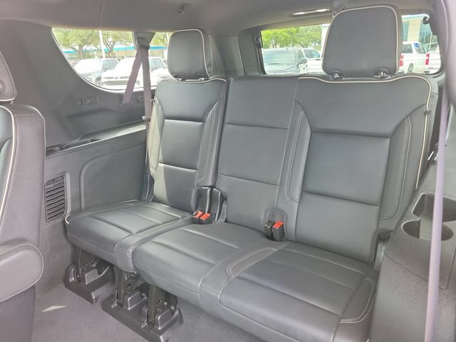 2026 Chevrolet Suburban Premier - Photo 12