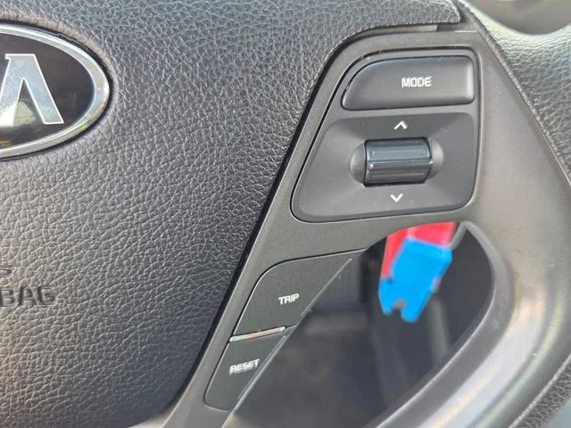 Used 2017 Red Kia LX image 22