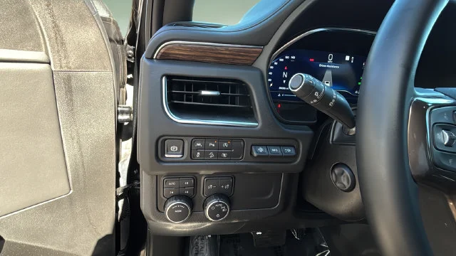 Used 2024 Black Chevrolet High Country image 22