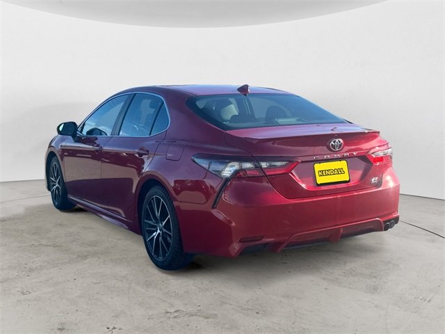 2024 Toyota Camry SE photo 3