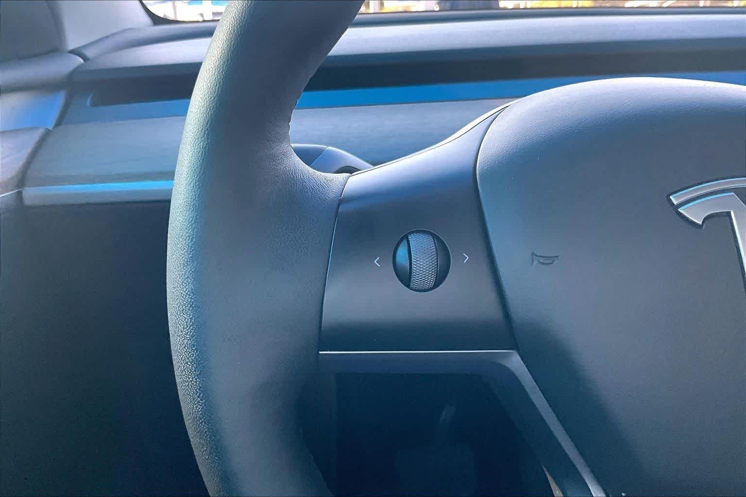 Used 2023 Midnight Silver Metallic Tesla Long Range image 22