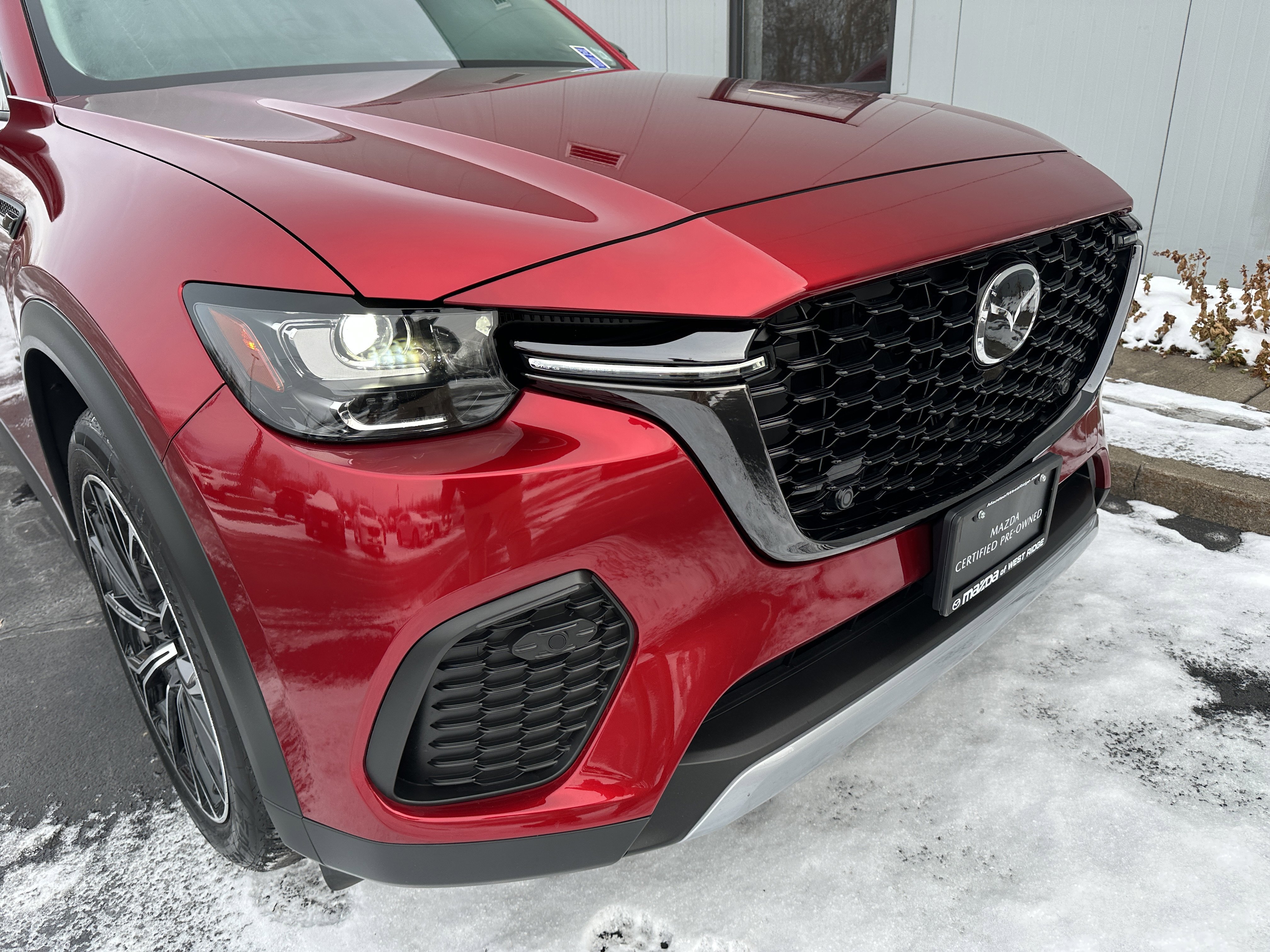 Used 2025 Soul Red Crystal Metallic Mazda Premium image 4
