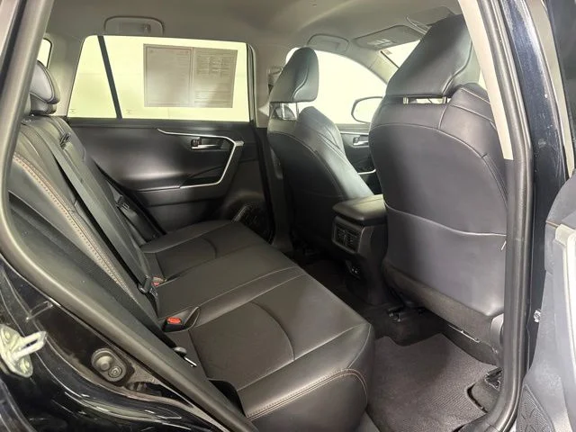 Used 2020 Midnight Black Metallic Toyota Adventure image 5