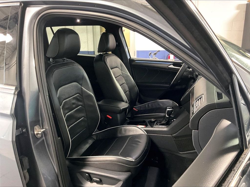 Certified Used 2022 Gray Volkswagen 2.0T SEL R-Line image 11