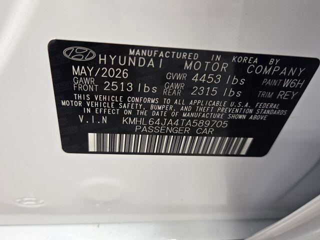 New 2026 White Hyundai SEL Sport image 17