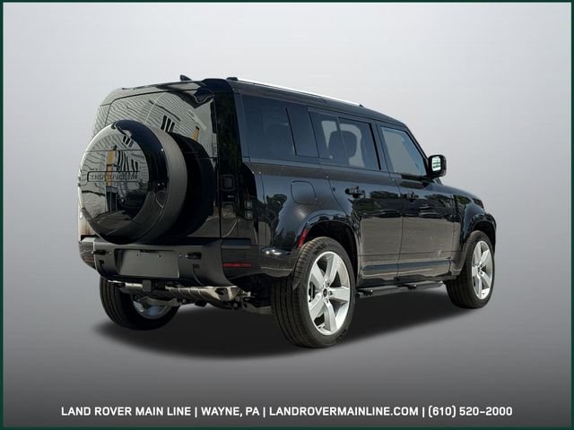 New 2026 Santorini Black Land Rover X-Dynamic SE image 5