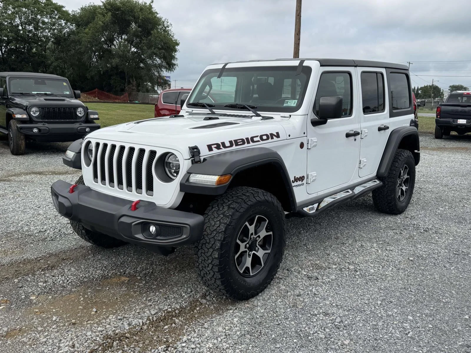 Used 2020 Bright White Clearcoat Jeep Rubicon image 27