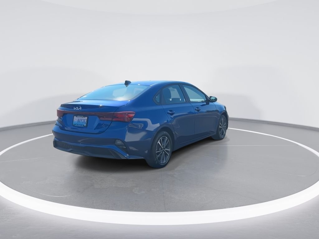 Used 2024 Blue Kia LXS image 8