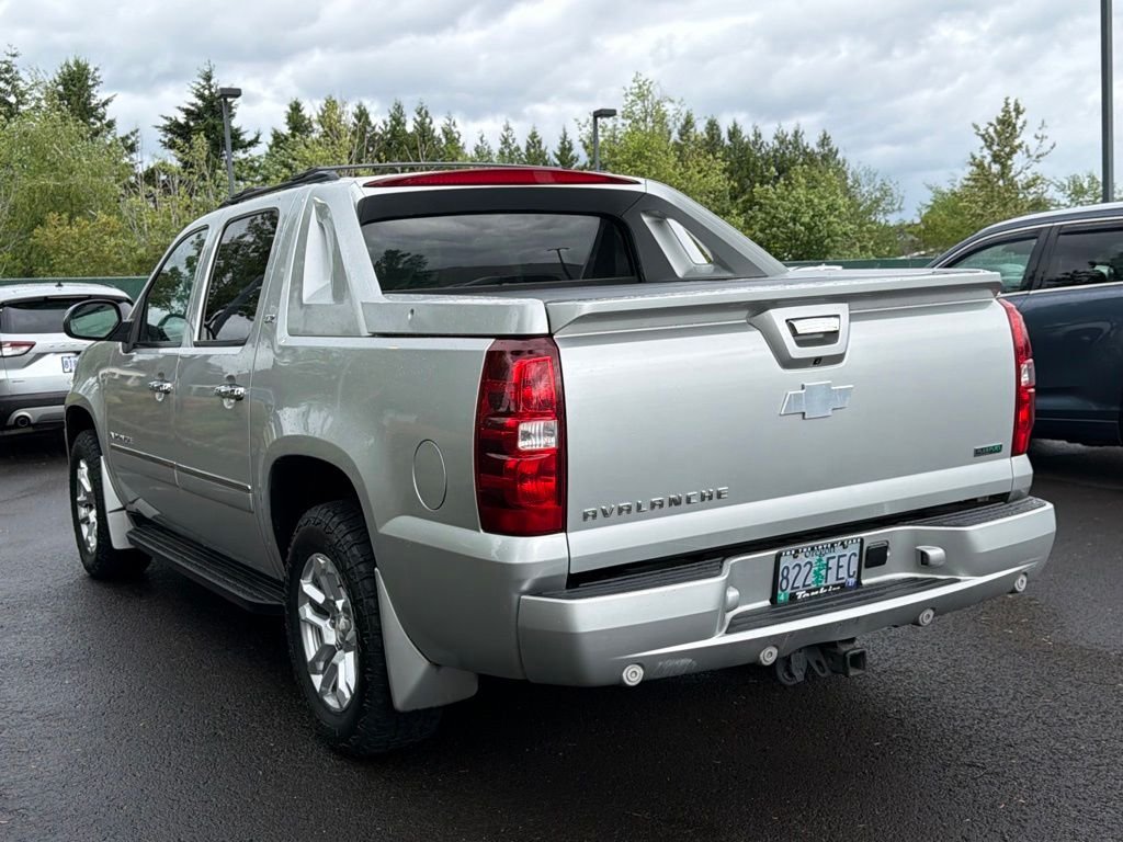 Used 2011 Sheer Silver Metallic Chevrolet LTZ image 3