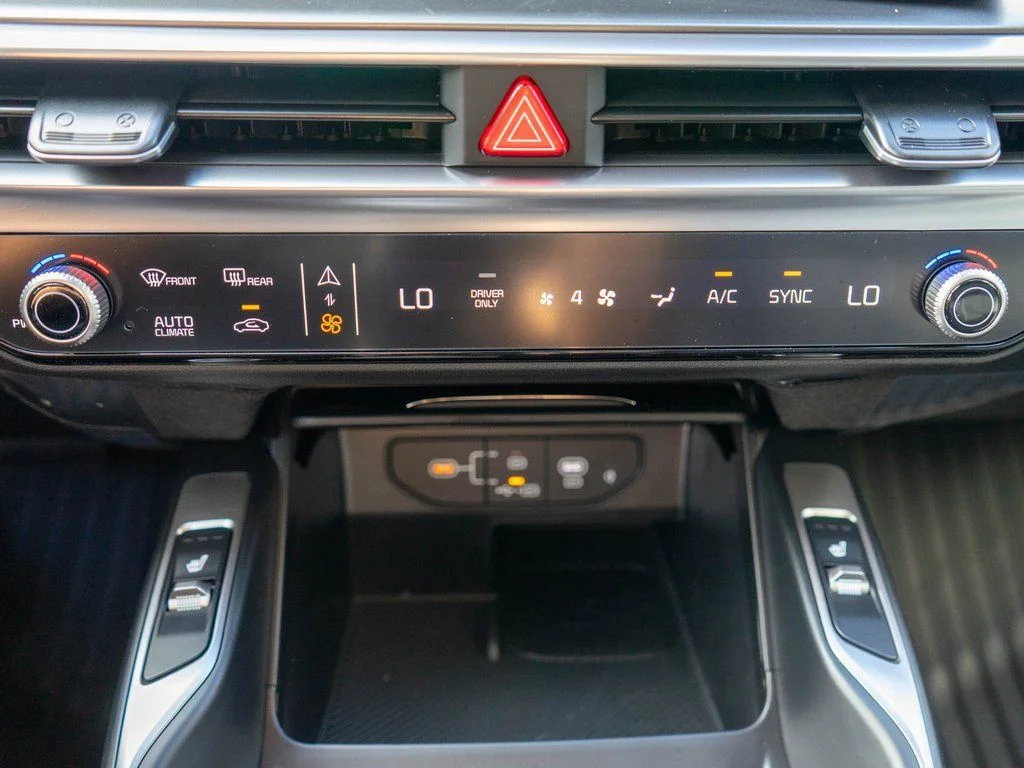 2025 Kia Sorento EX Hybrid - Photo 23