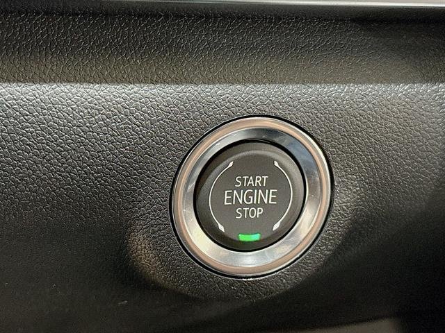 New 2026 Sterling Metallic GMC Elevation image 17