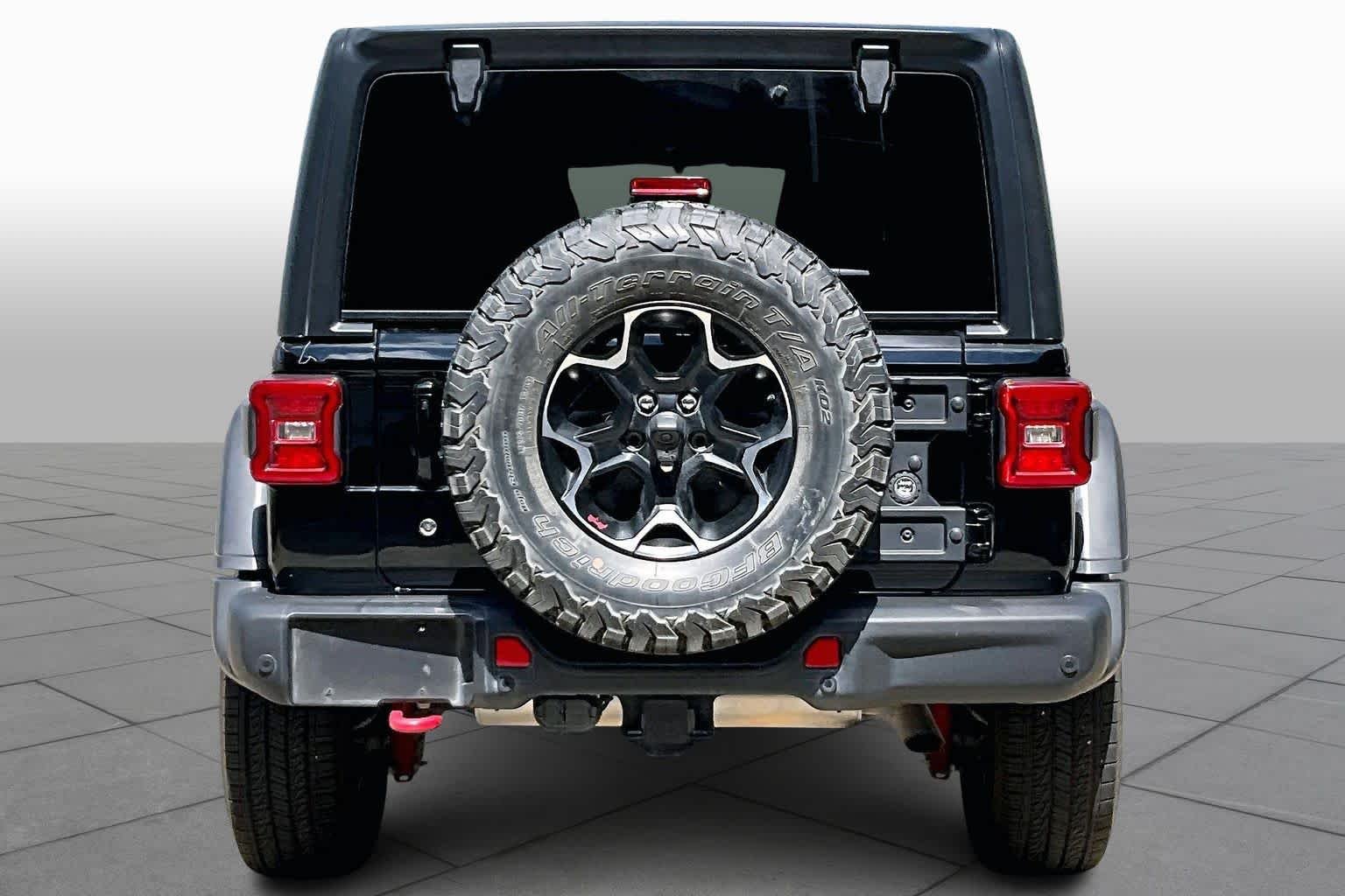 Used 2020 Black Clearcoat Jeep Recon image 8
