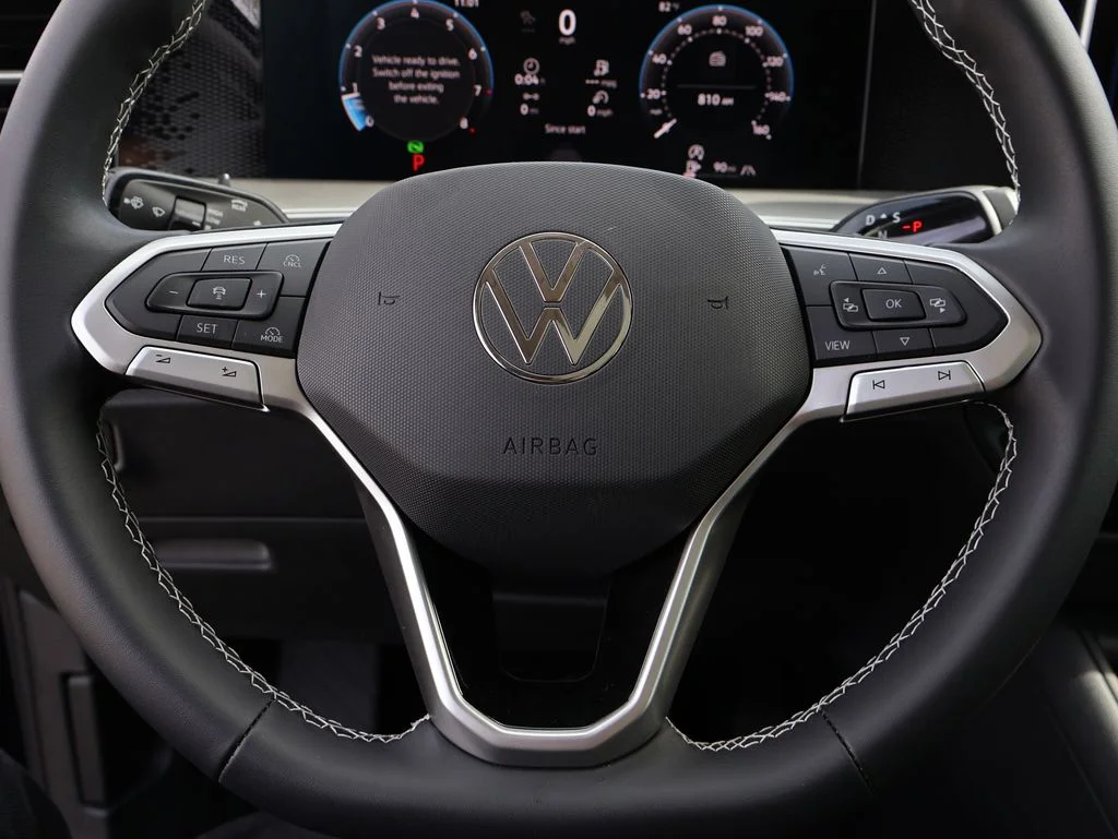 New 2026 Black Volkswagen 2.0T SE image 22